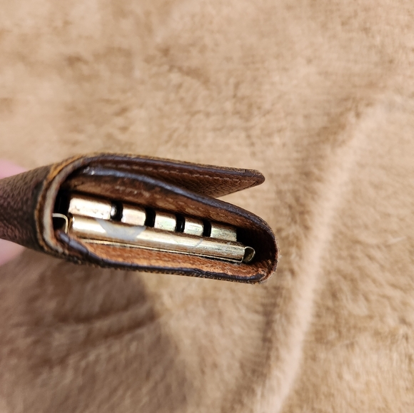 Authentic Louis Vuitton Multicles Key Chain Case Holder Wallet - Picture 4 of 13